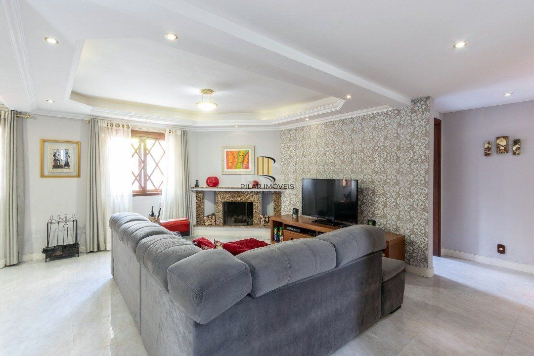 Casa para Venda - 451.63m², 5 dormitórios, sendo 1 suites, 4 vagas - Cristal