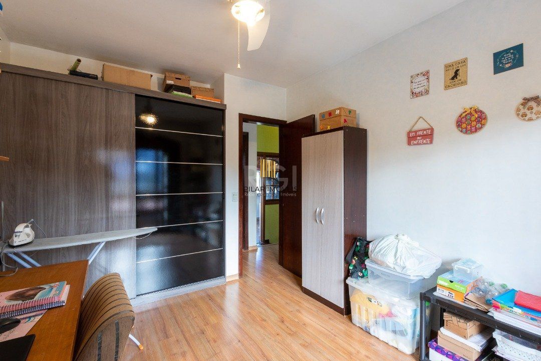 Casa para Venda - 300m², 5 dormitórios, 2 vagas - Cavalhada