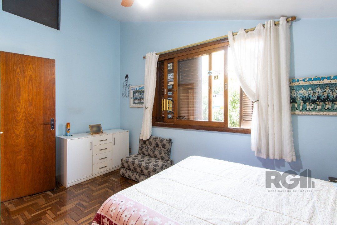 Casa 4 dormitórios no bairro Cristal