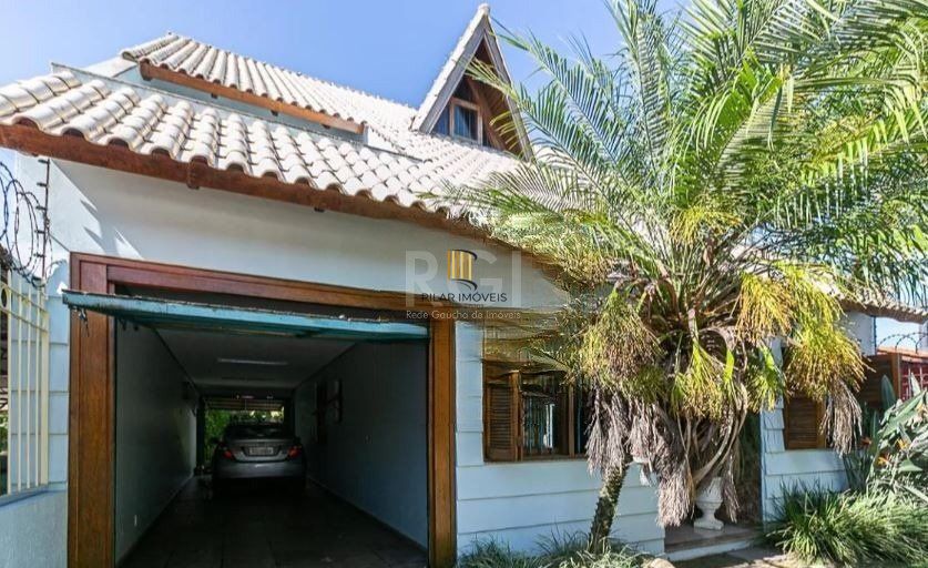 Casa para Venda - 336m², 4 dormitórios, sendo 1 suites, 2 vagas - Camaquã - Pilar Imóveis