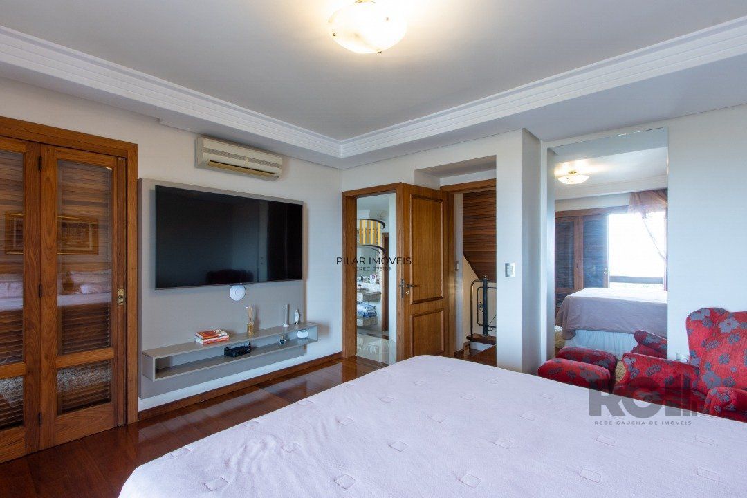 Casa para Venda com 4 dormitórios, sendo 2 suites e 4 vagas no bairro Jardim Isabel