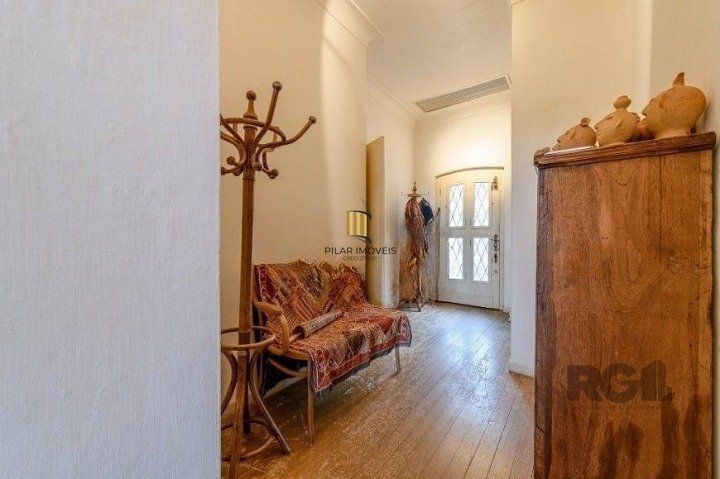 Casa com 3 dormitórios, 153 m² no bairro Vila Conceição, zona sul de Porto Alegre/RS.