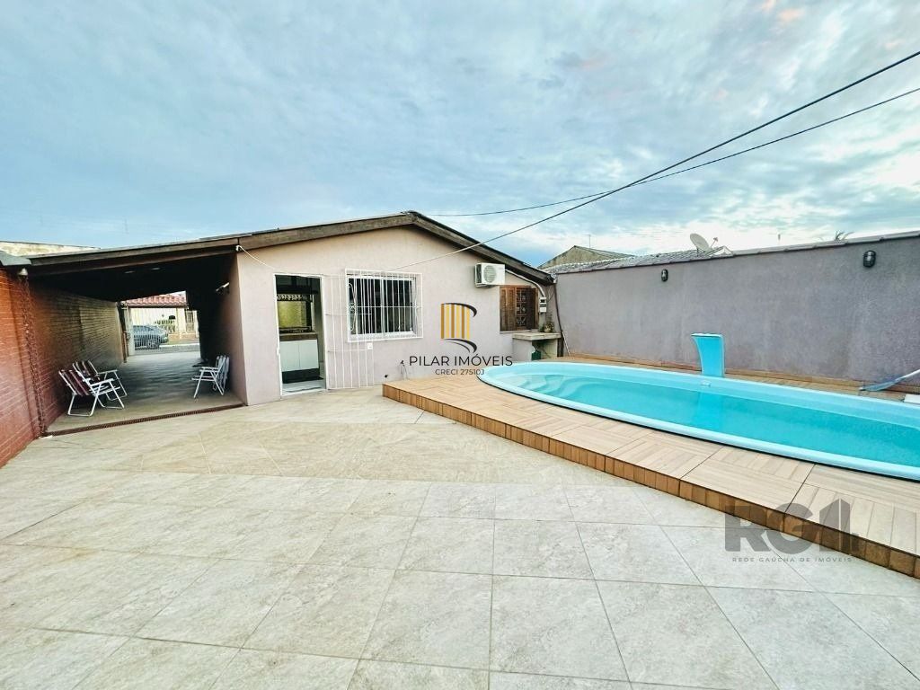 Casa 2 dormitórios no bairro Parque Florido
