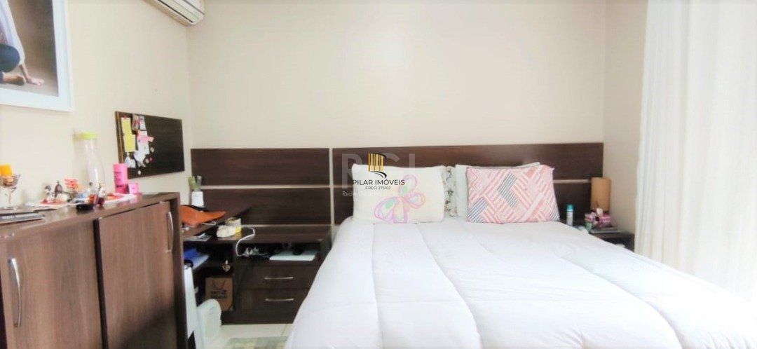 Casa para Venda - 179m², 3 dormitórios, sendo 1 suites, 5 vagas - Hípica