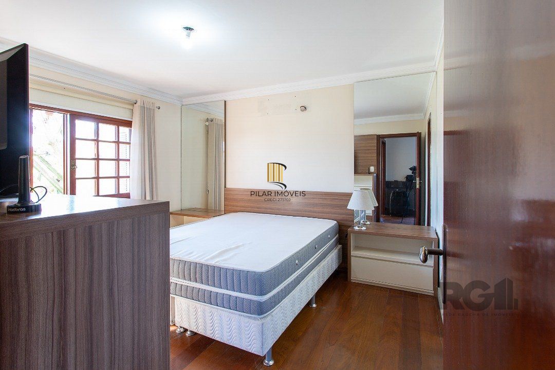 Casa 3 dormitórios no bairro Vila Nova