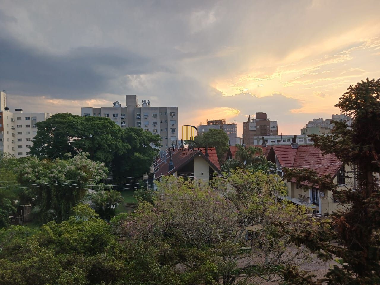 Apartamento para Venda - 104m², 3 dormitórios, 1 vaga - Tristeza