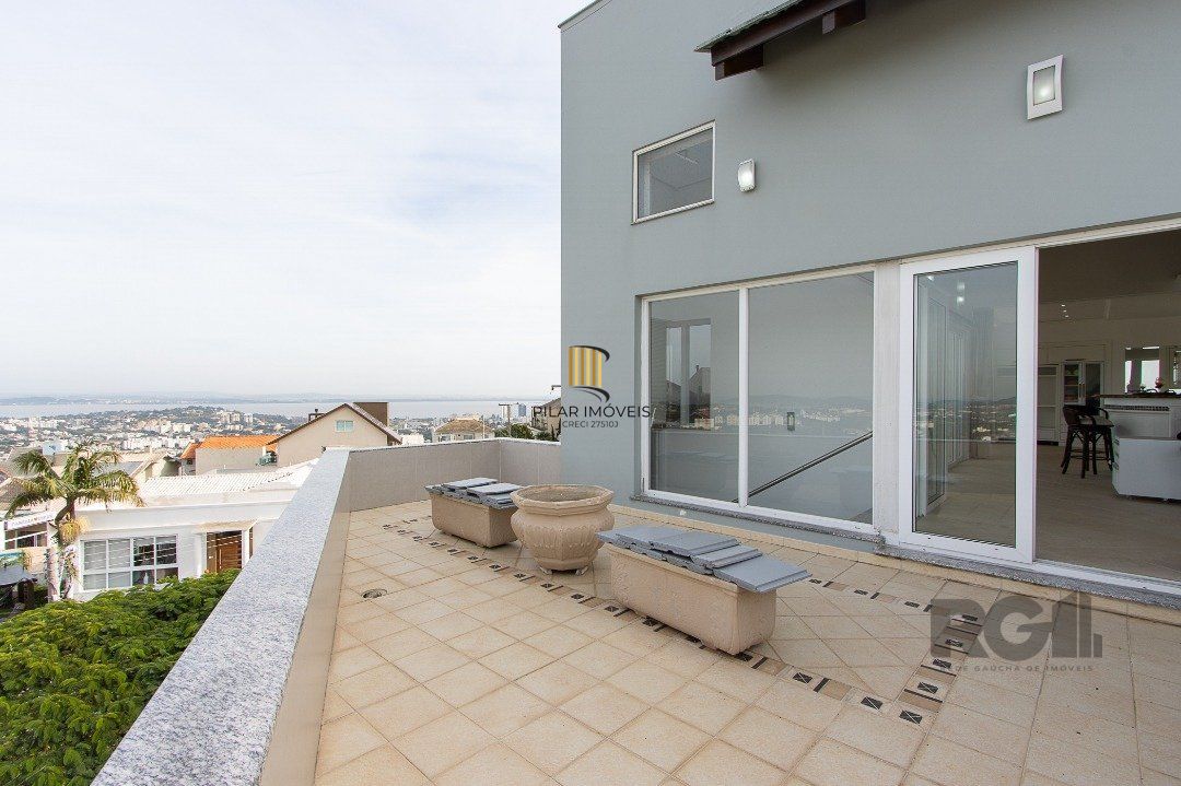 Casa de Condomínio 3 dormitórios no bairro Nonoai
