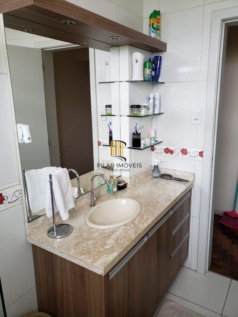 Apartamento à vendaa reformado, 2 quartos - Bairro São Geraldo