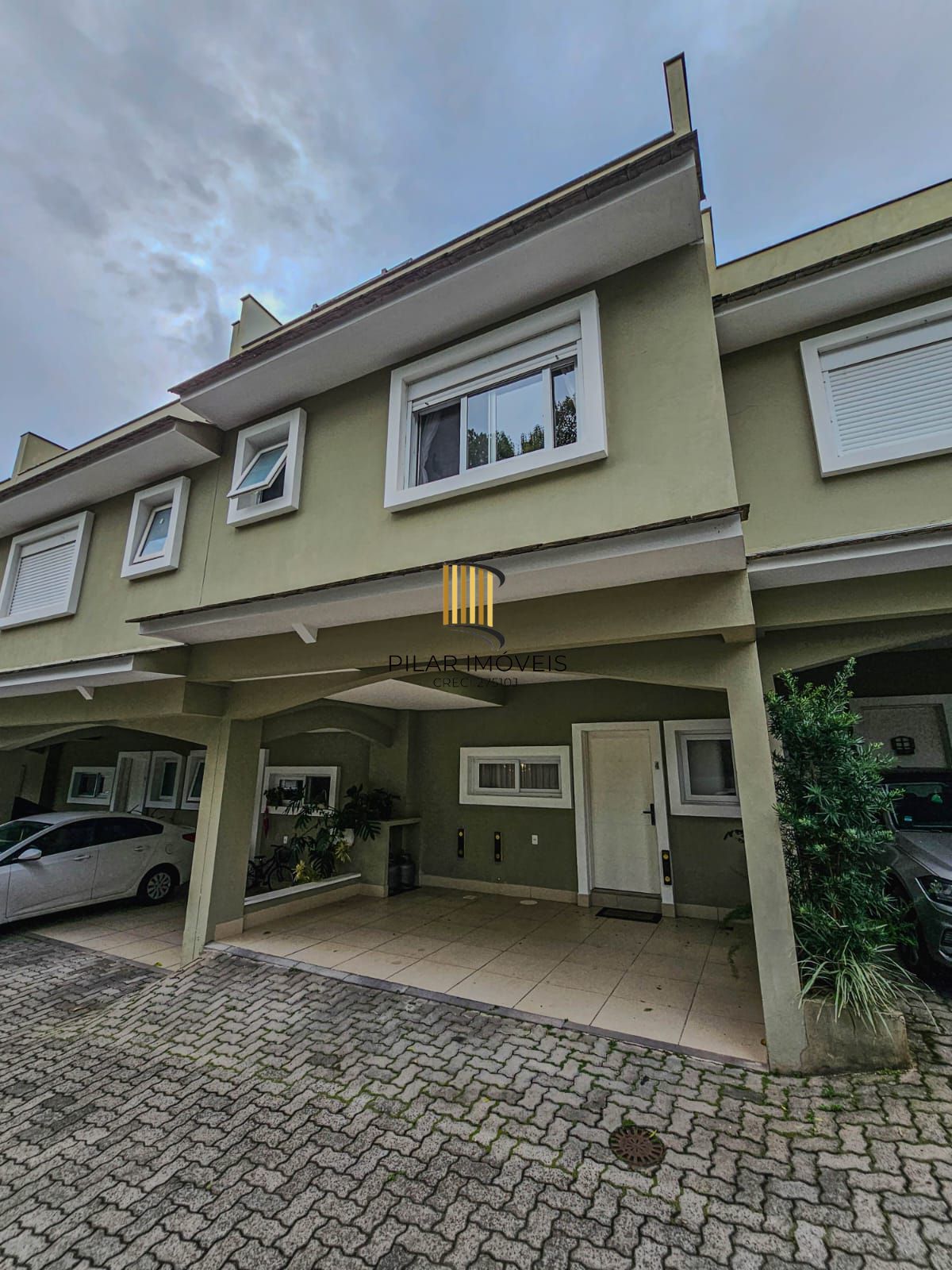 Casa de Condomínio 3 dormitórios no bairro Tristeza