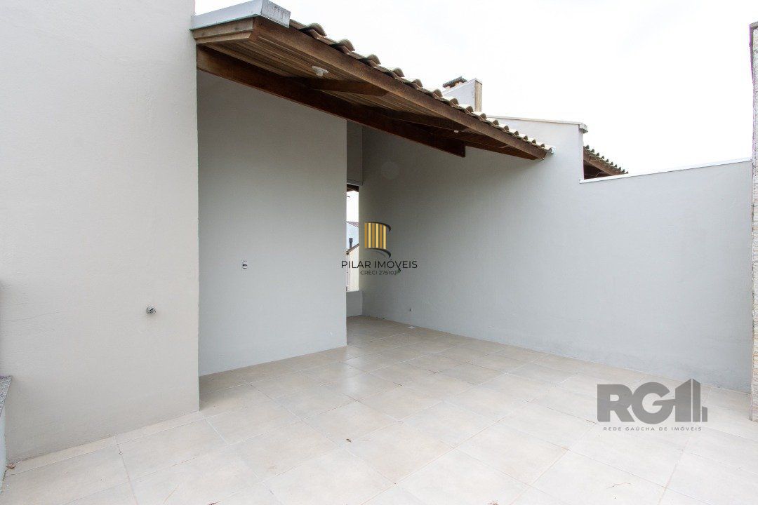 Sobrado 2 dormitórios  mais terreno de esquina de 192m2