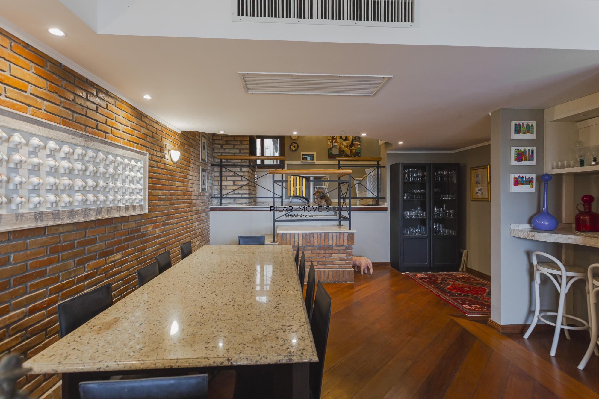 Casa semi-mobiliada na Vila Assunção com vista deslumbrante para o Guaíba e Veleiros do Sul