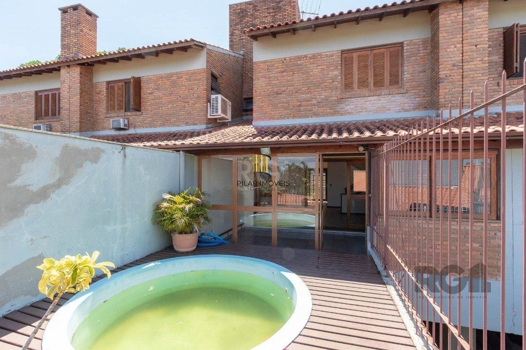 Casa em condomínio fechado para venda no bairro Jardim Isabel, com aproximadamente 197m² de área privativa,.