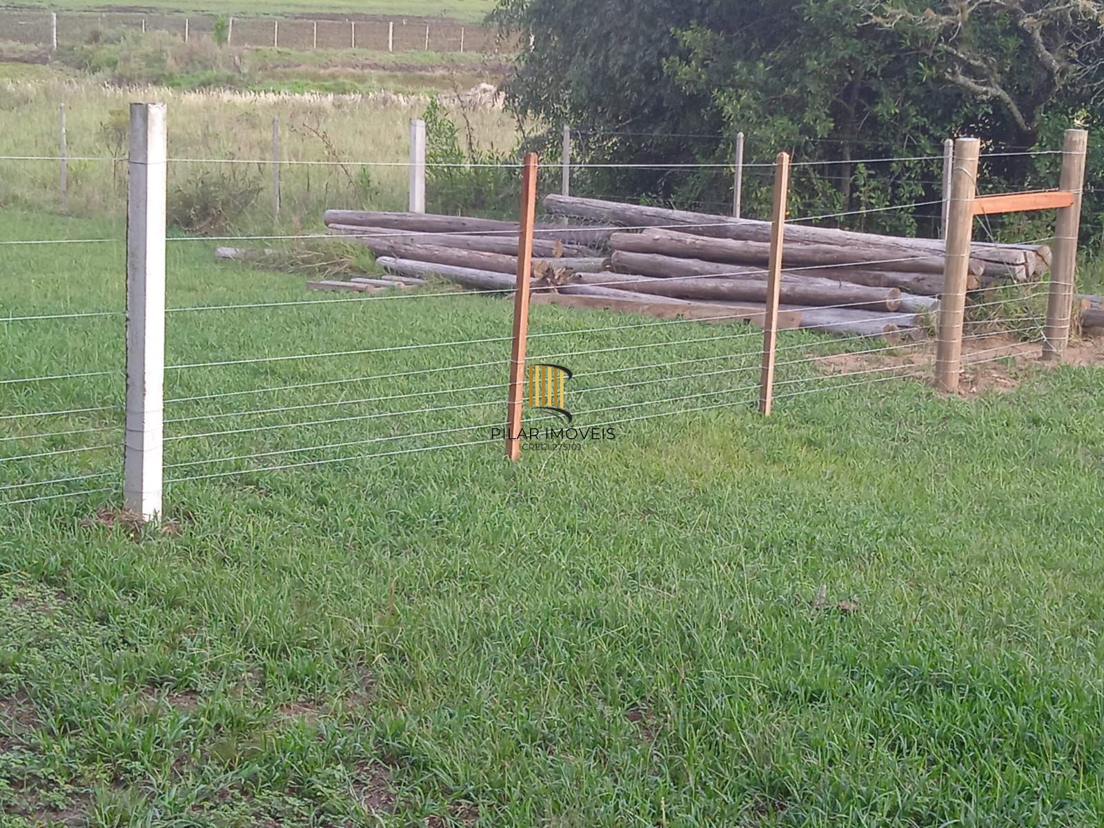 Chácara 2 dormitórios no bairro Distrito Industrial (Águas Claras)