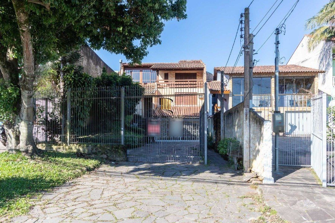 Casa para Venda - 280m², 3 dormitórios, sendo 1 suites, 2 vagas - Espirito Santo