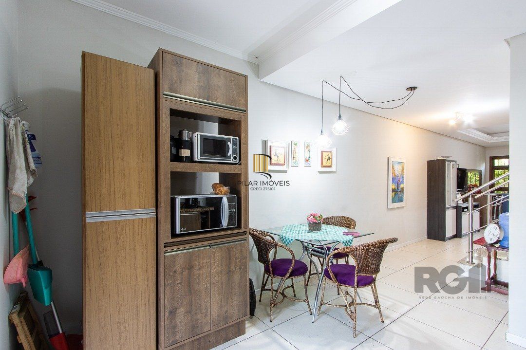 Casa 3 Dormitório(s) Bairro Hípica