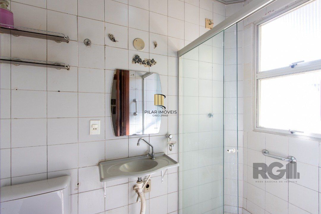 Casa de Condomínio 4 dormitórios no bairro Hípica