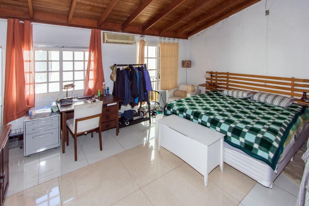 Casa para Venda - 281m², 3 dormitórios, sendo 1 suites, 3 vagas - Jardim Isabel