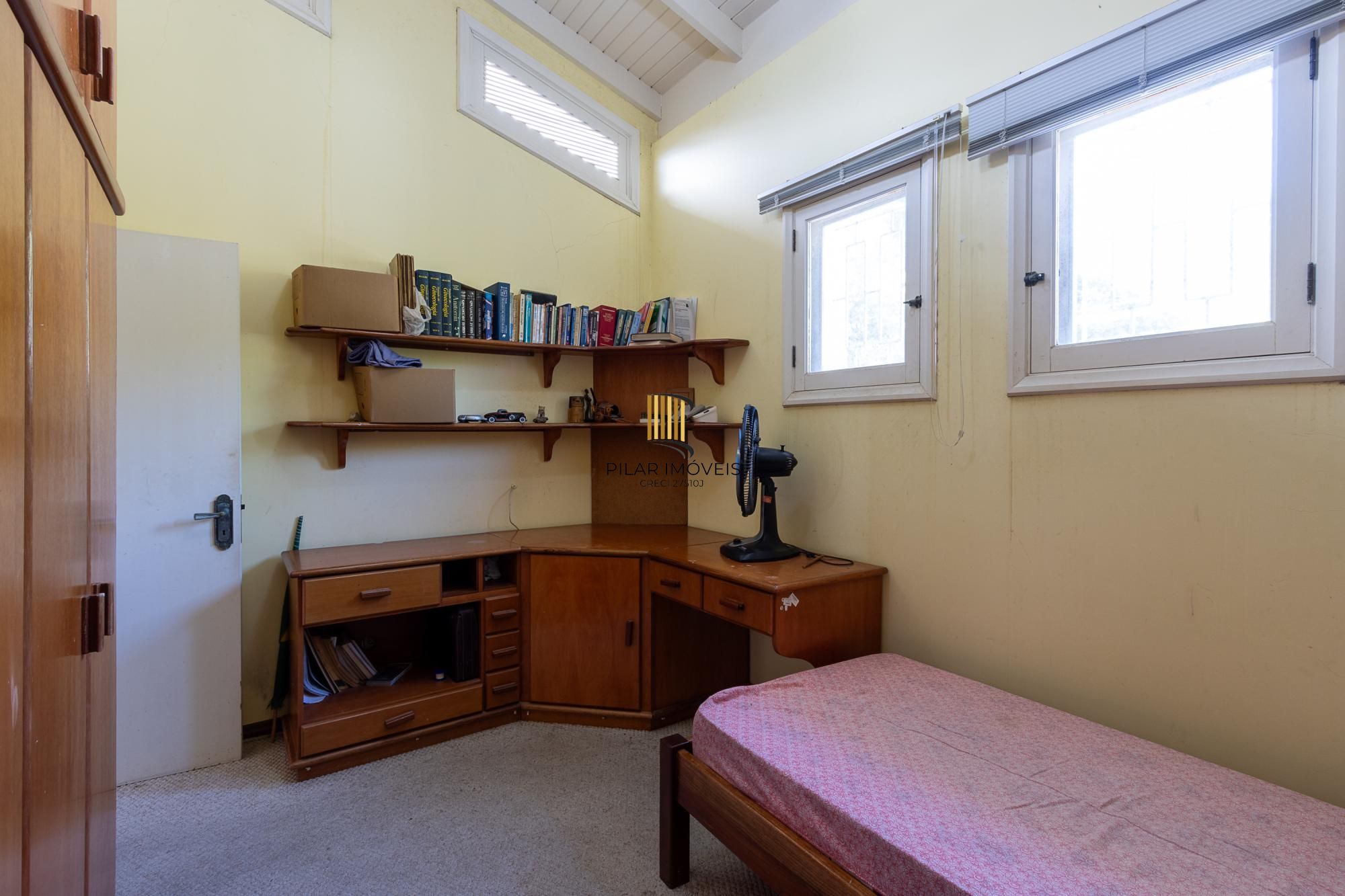 Residência em endereço nobre na Vila Assunção, com vista privilegiada para o Guaíba e clubes náuticos!