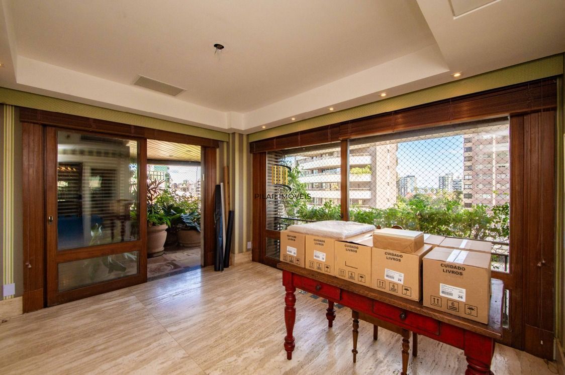 VISTA PERENE COM UM BELISSIMO POR DO SOL, 510M² NO BAIRRO MAIS ELEGANTE DE PORTO ALEGRE, MOINHOS DE VENTO