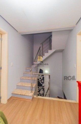 Possui 3 dormitórios sendo 1 ampla suíte com closet e sacada, living em conceito aberto,  cozinha integrada