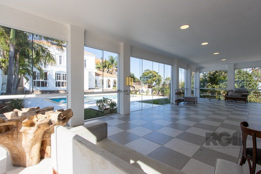 Casa 4 dormitórios no bairro Vila Conceição