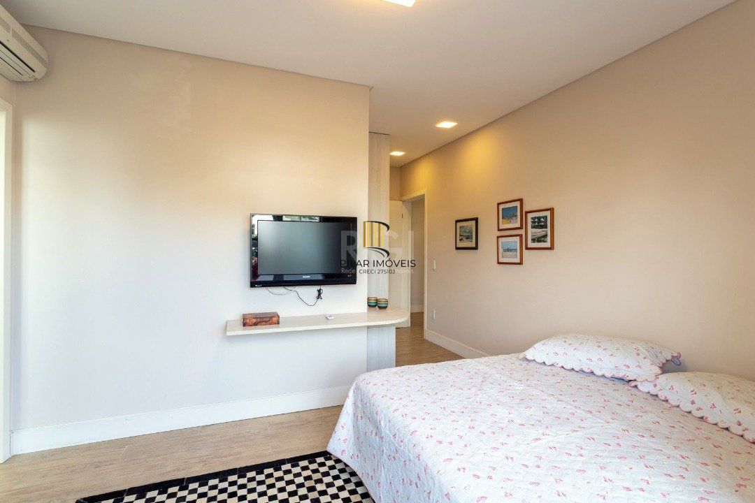 Casa Condominio para Venda - 399m², 5 dormitórios, sendo 5 suites, 4 vagas - Atlântida