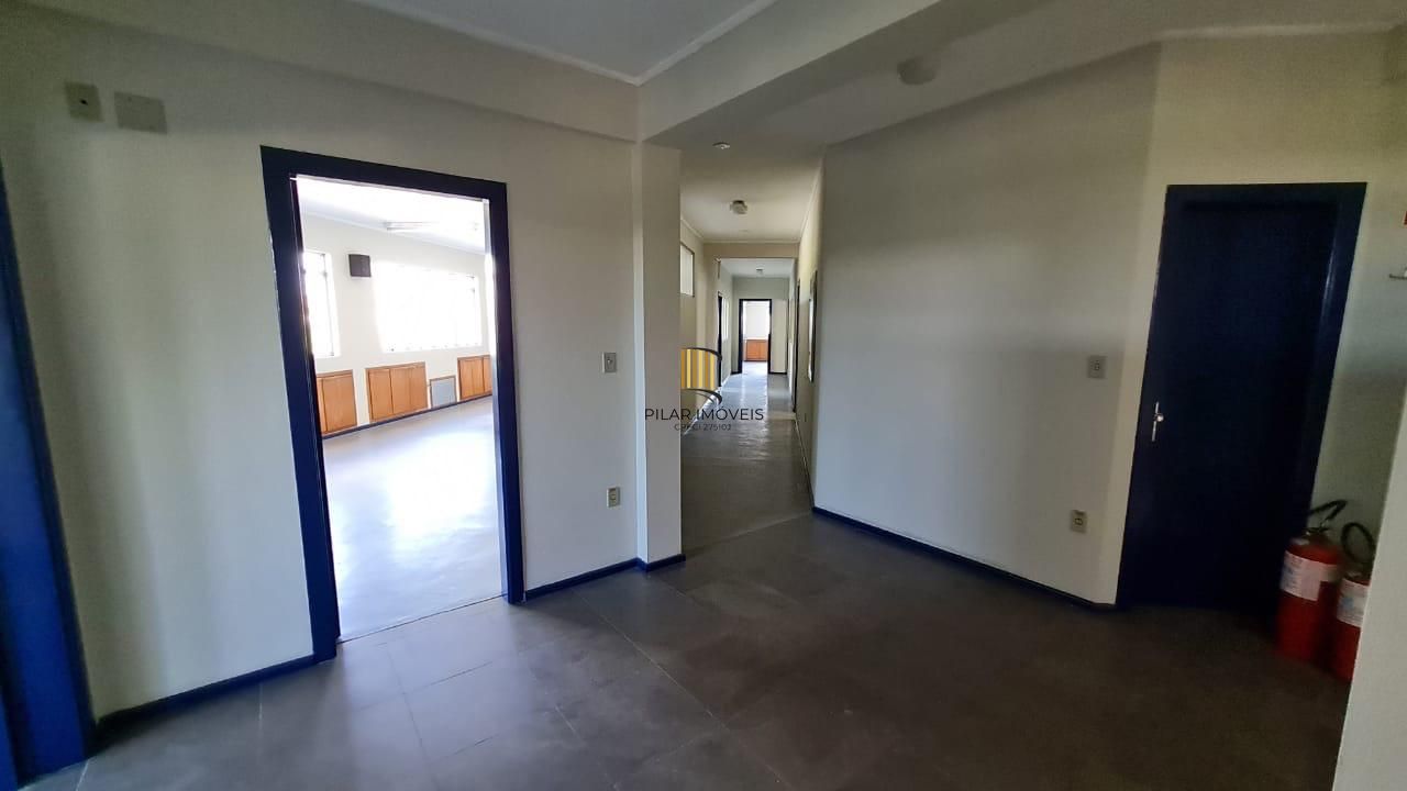 Prédio Comercial 4 dormitórios no bairro Sarandi