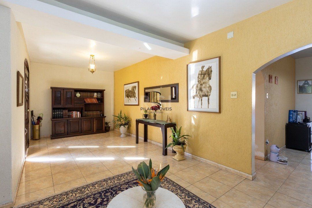 Sobrado com 345m² privativos, 3 suites, 2 vagas, churrasqueira. pátio com piscina - Bairro Cristal - Pilar Imóveis