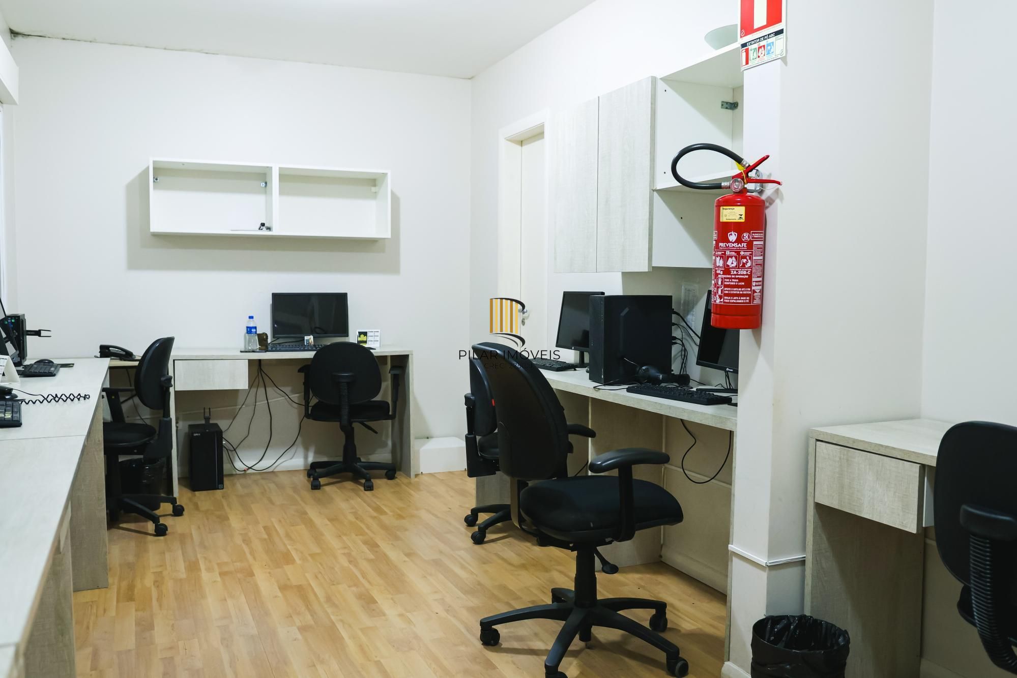 Casa Comercial 4 dormitórios no bairro Moinhos de Vento