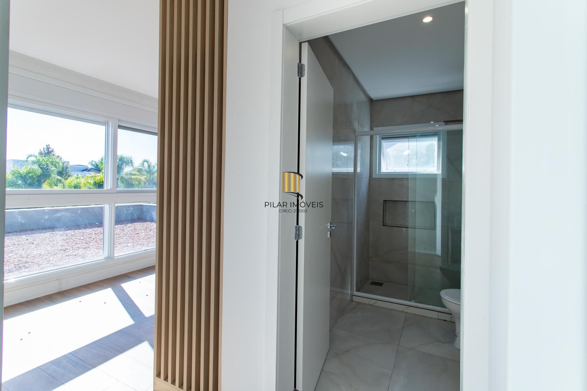 Casa de Condomínio 4 dormitórios no bairro Belém Novo