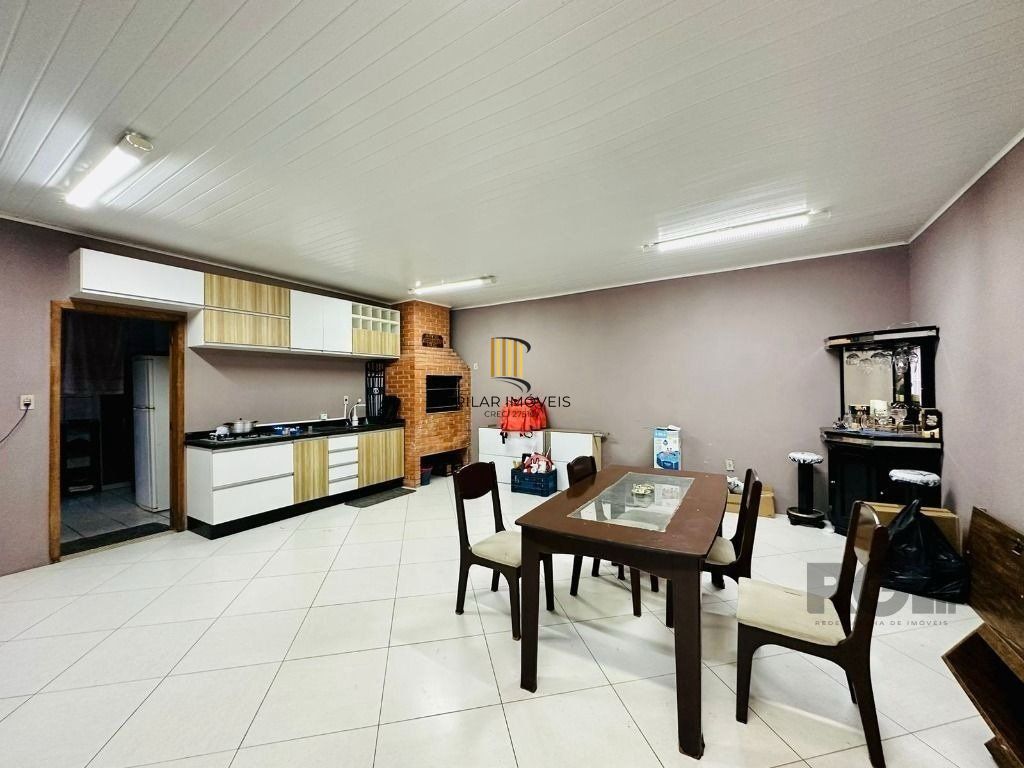 Casa 2 dormitórios no bairro Parque Florido