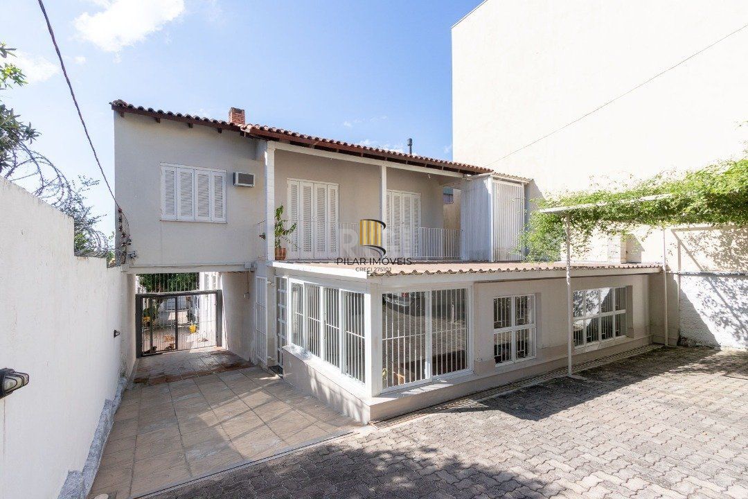 Casa para Venda - 199.62m², 5 dormitórios, 15 vagas - Tristeza