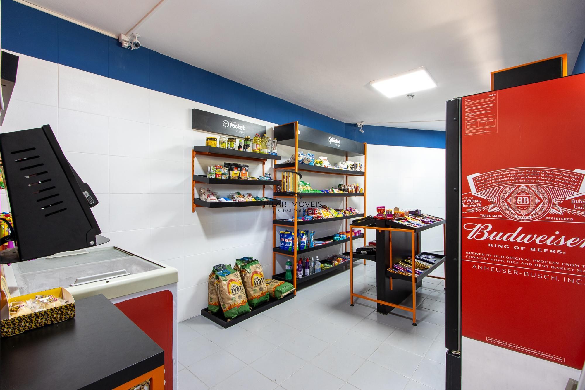 Casa em condominio com piscina