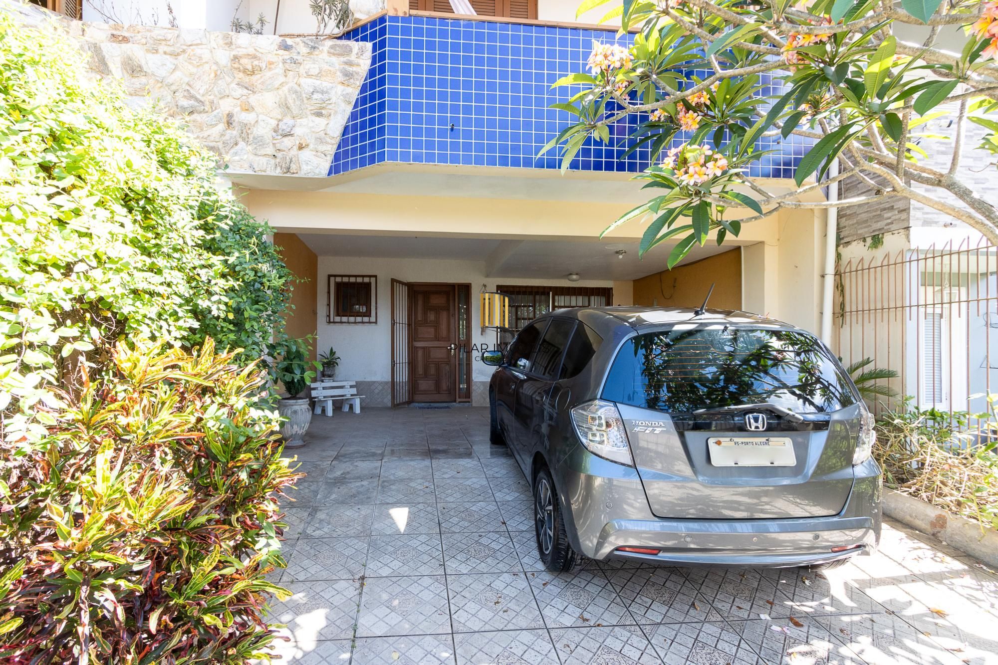 Casa 3 dormitórios no bairro Espírito Santo