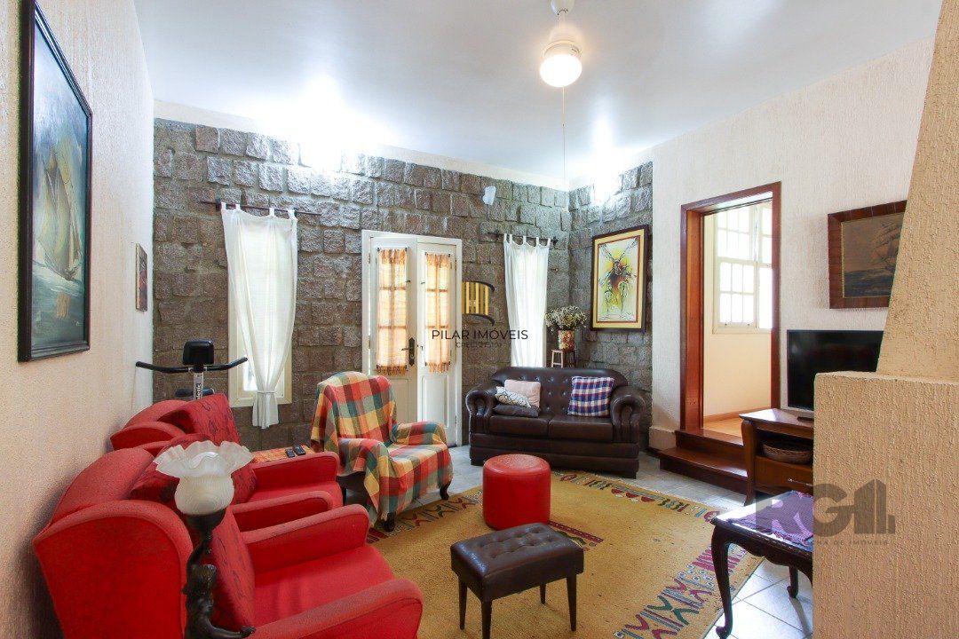 Casa com 3 quartos, suite em terreno com 7.320m² - Belem Velho