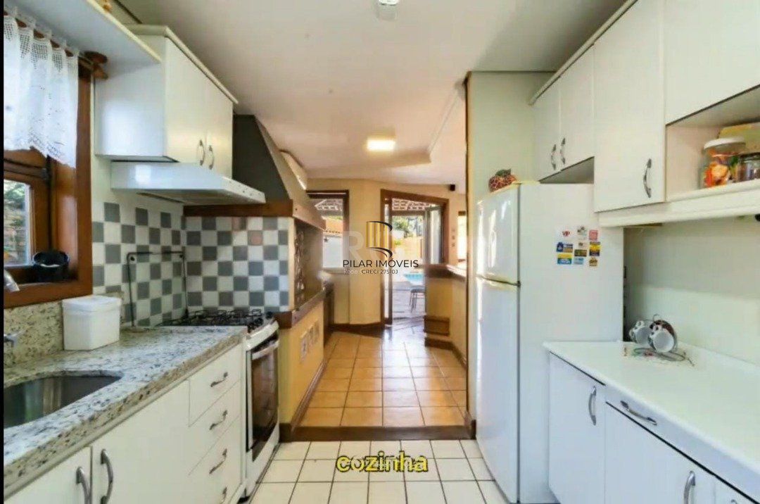 Casa para Venda - 280m², 4 dormitórios, sendo 1 suites, 3 vagas - Jardim Isabel