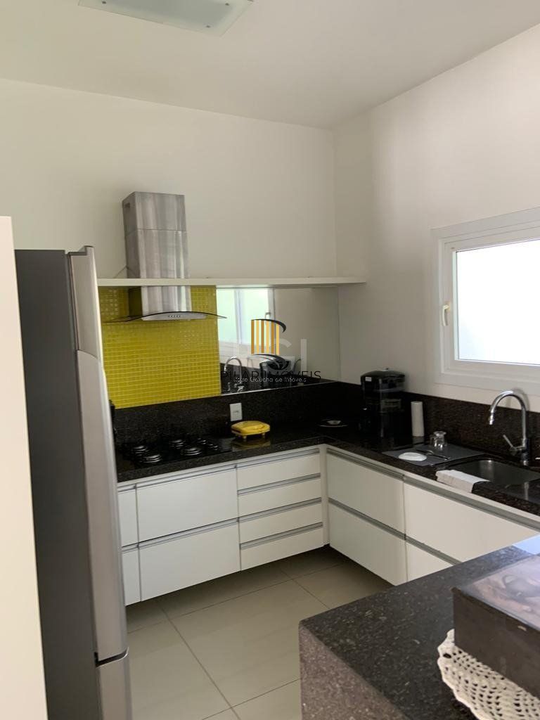 Casa para Venda - 173.43m², 3 dormitórios, sendo 3 suites, 2 vagas - Hípica