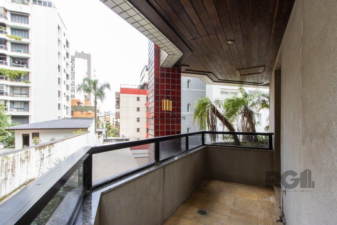 Apartamento 4 dormitórios no bairro Petrópolis