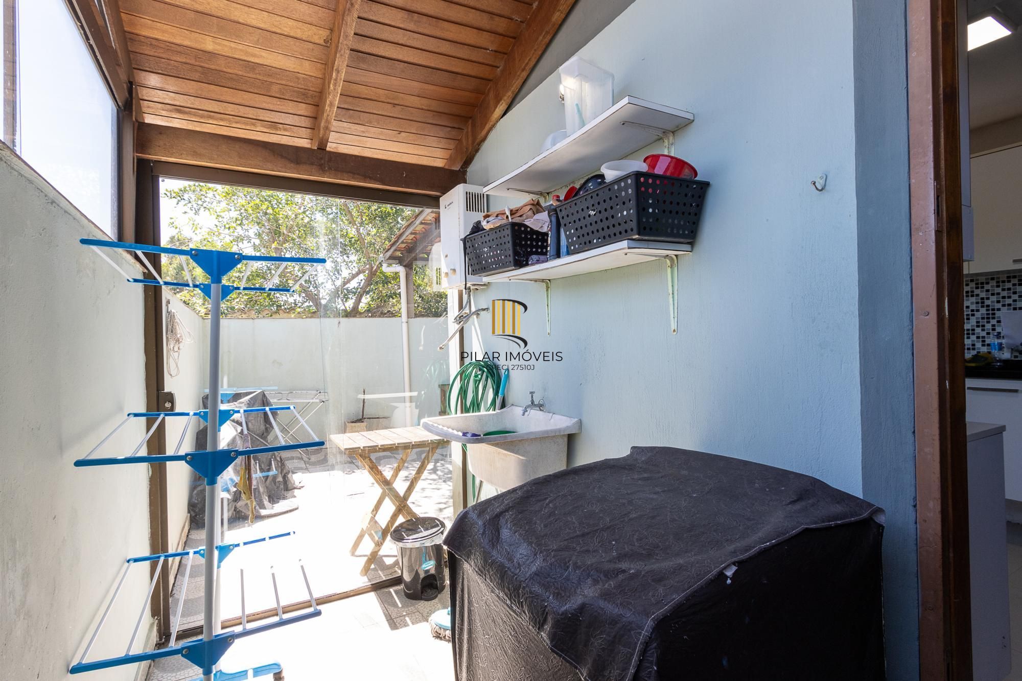 **Imóvel Espetacular em Condomínio Fechado em Ipanema, Porto Alegre**