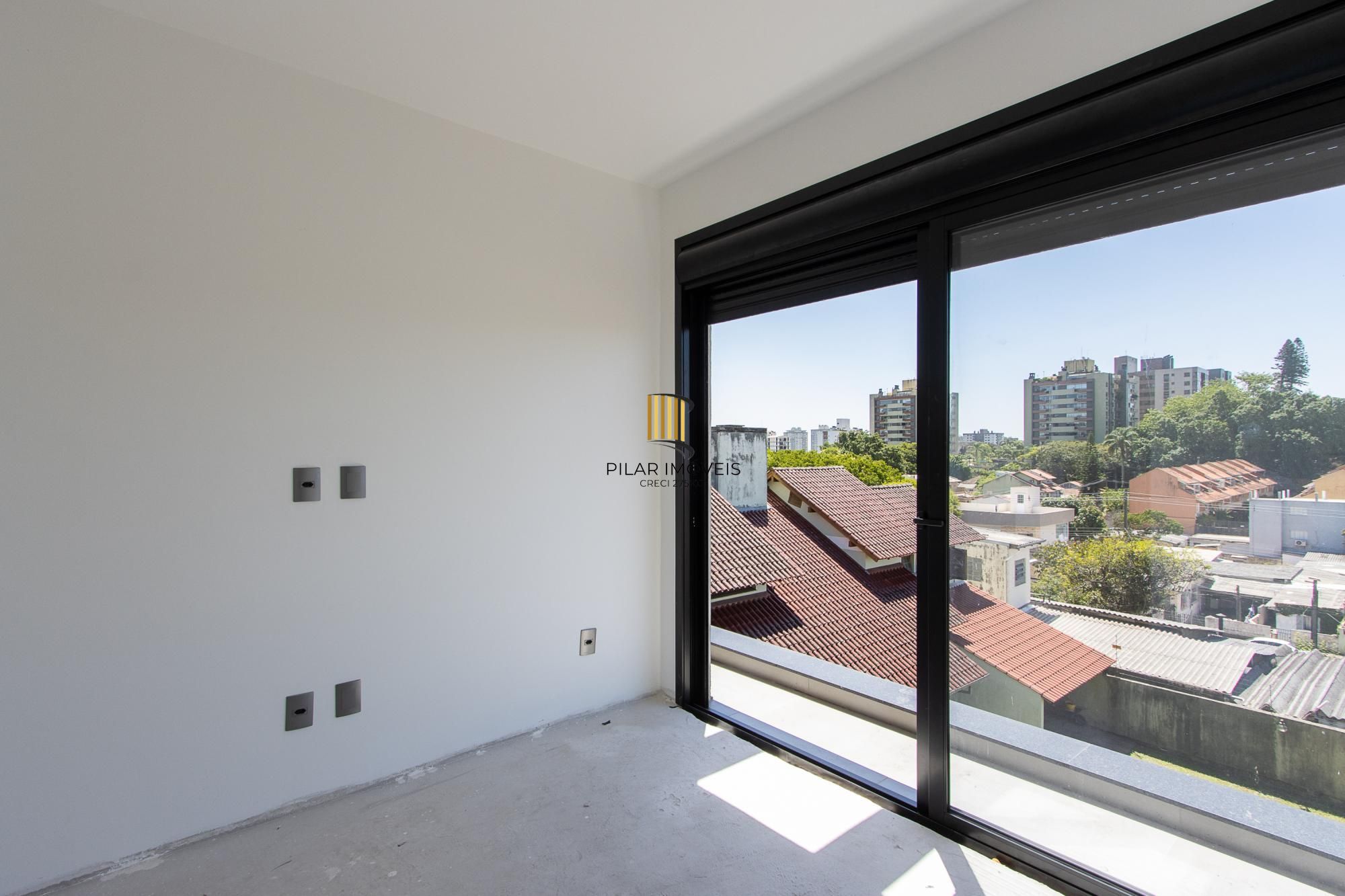 Casa em condomínio com conforto e exclusividade no bairro Tristeza