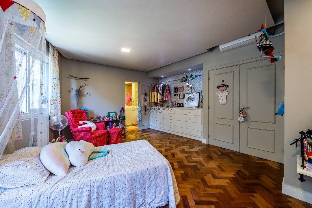 Casa para Venda - 300m², 3 dormitórios, sendo 3 suites, 2 vagas - Sétimo Céu
