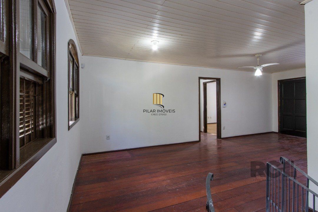 Casa para Venda - 200m², 3 dormitórios, 2 vagas - Cavalhada