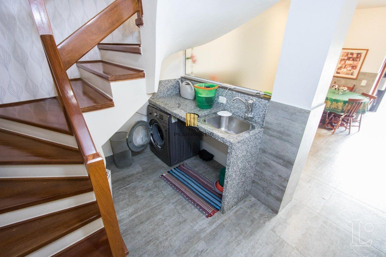 Casa Condominio para Venda - 382.86m², 4 dormitórios, sendo 2 suites, 4 vagas - Cristal