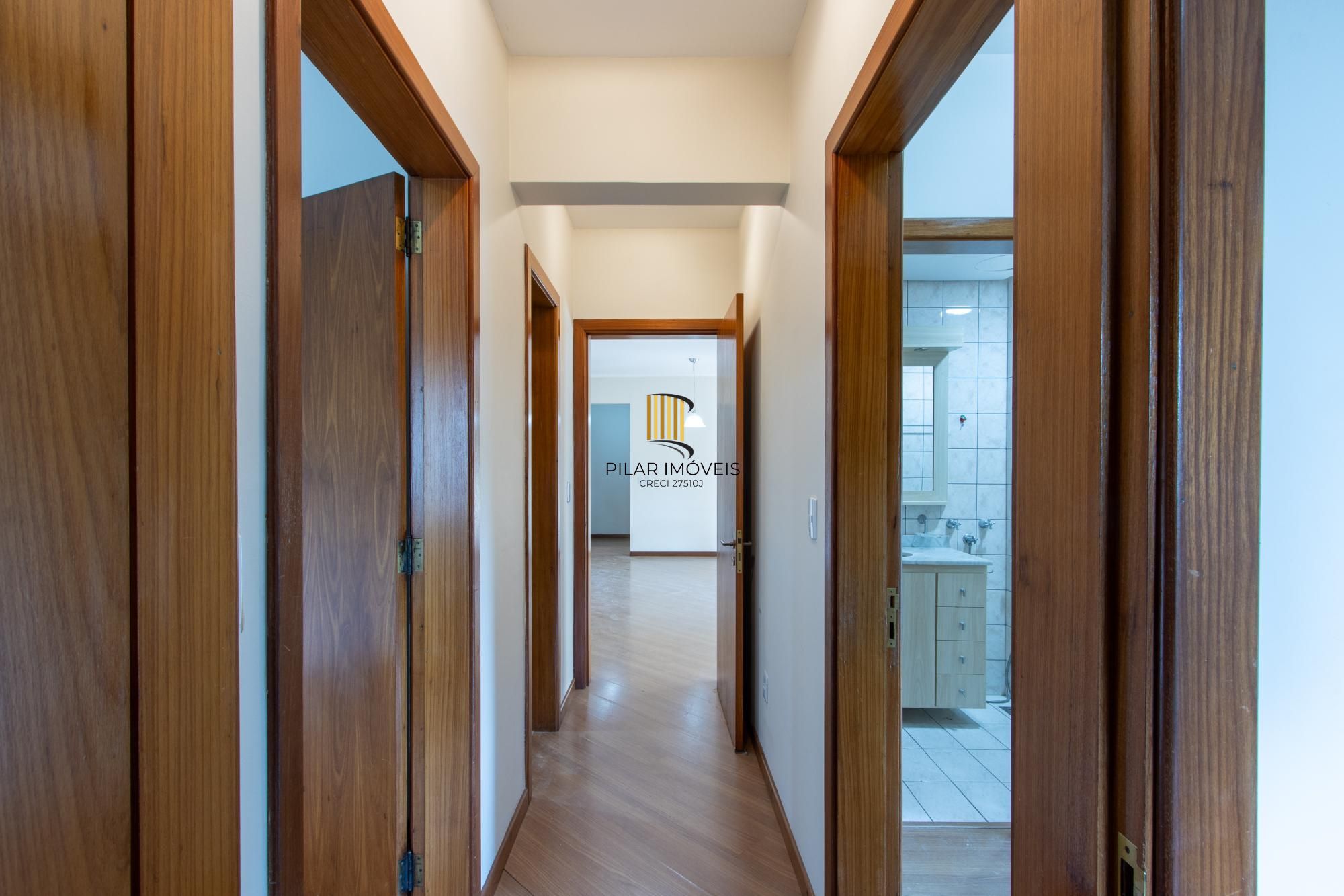 Apartamento 3 dormitórios no bairro Menino Deus