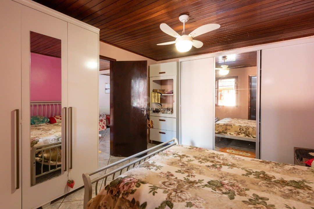 Casa para Venda - 240m², 6 dormitórios, sendo 3 suites, 2 vagas - Glória