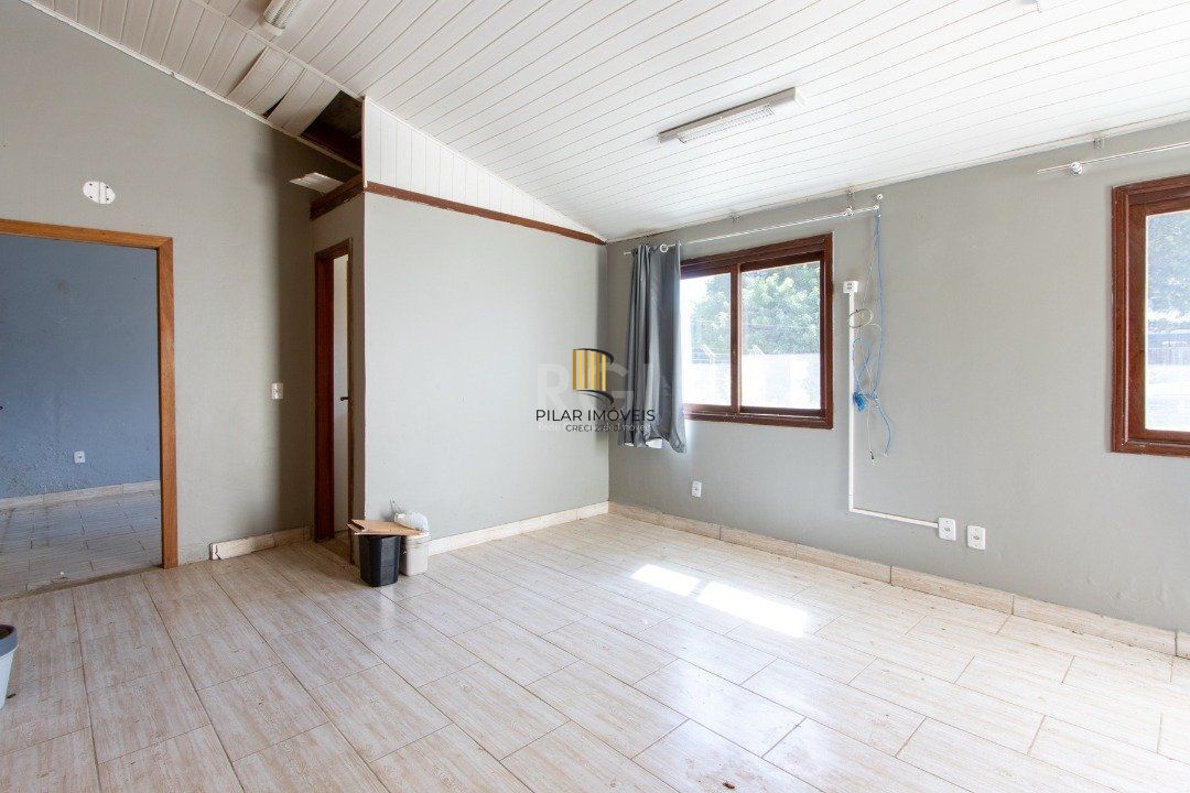 terreno   com  298,30 m2 de área Total, medindo 12,64 X 23,60
