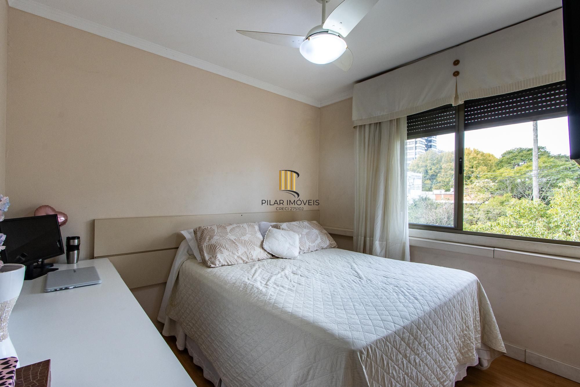 Apartamento 3 quartos, 139,64m² privativos, 2 vagas - Bairro Menino Deus