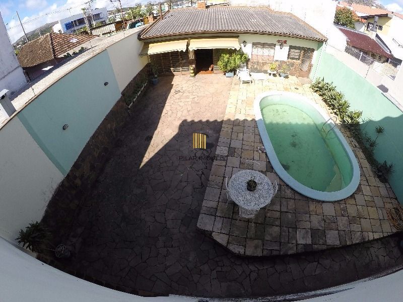 Casa para Venda - 95m², 4 dormitórios, sendo 2 suites, 4 vagas - Ipanema