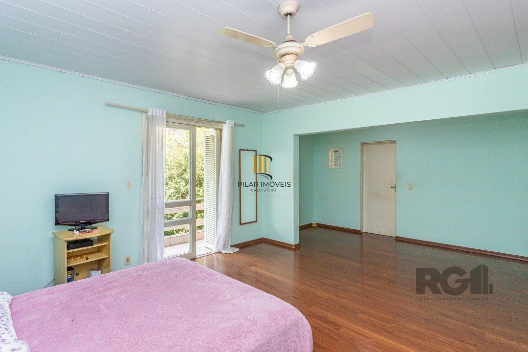 Casa com 3 Quartos à Venda, 293 m² por R$ 650.000
