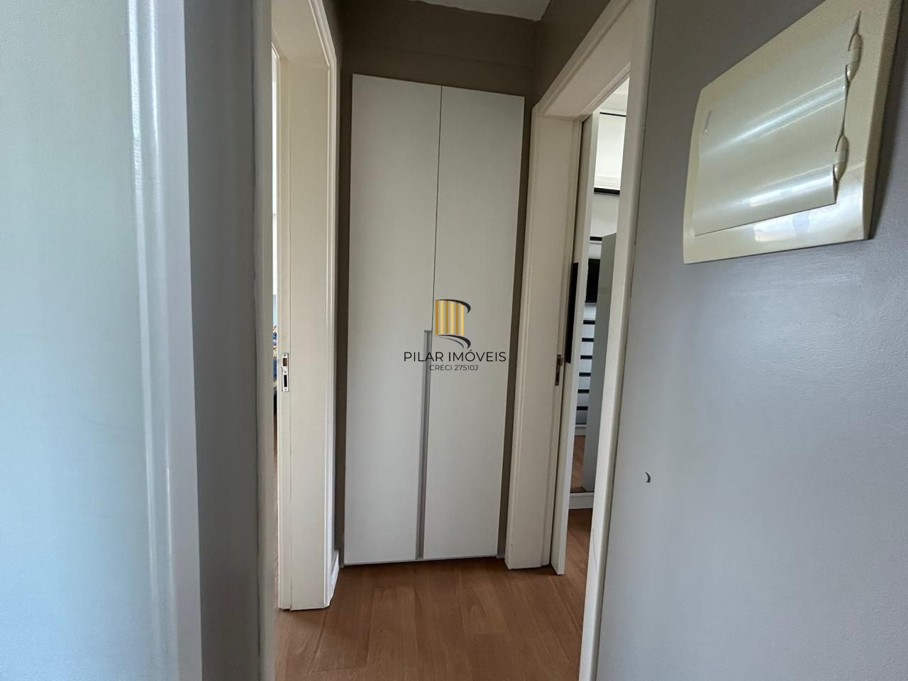 Casa condomínio | 3 dormitórios | 1 Suíte | 240,82 Privativos | 2 Vagas | Bairro Teresópolis